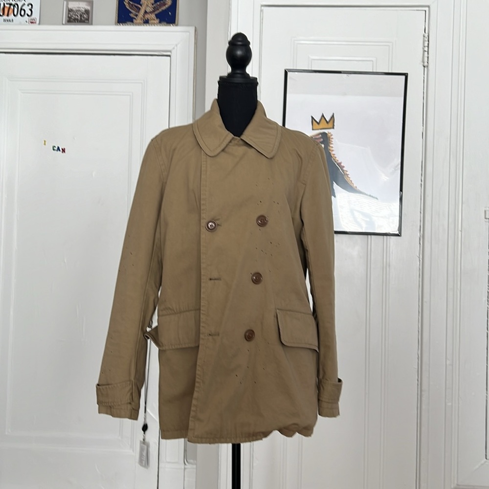 Khaki winter coat from The Gap. Ps. small navy blue ink spots detail as well - Picture 4 of 5
